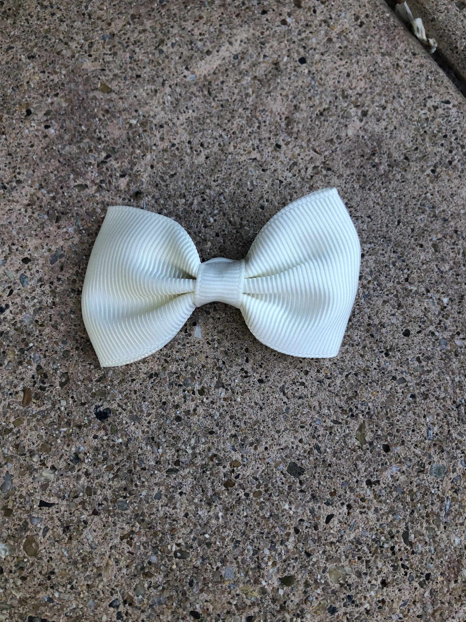 Small Bow - Cream