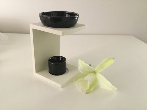 Eleuthia Matt White Wooden Oil Burner